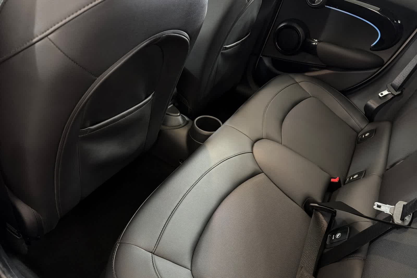 Thumbnail: 2023 MINI Cooper Hardtop - 4