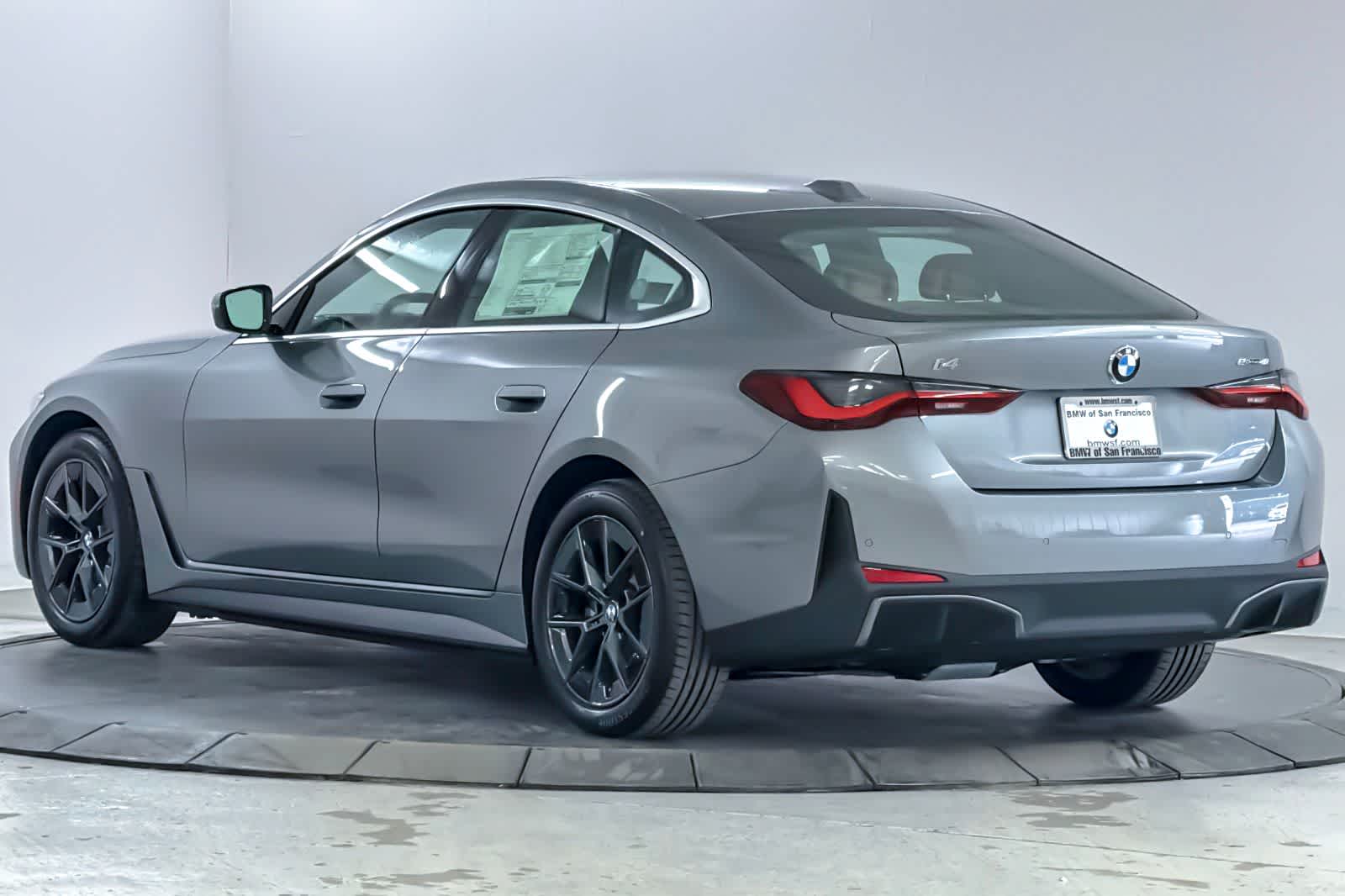 Thumbnail: 2026 BMW i4 - 6