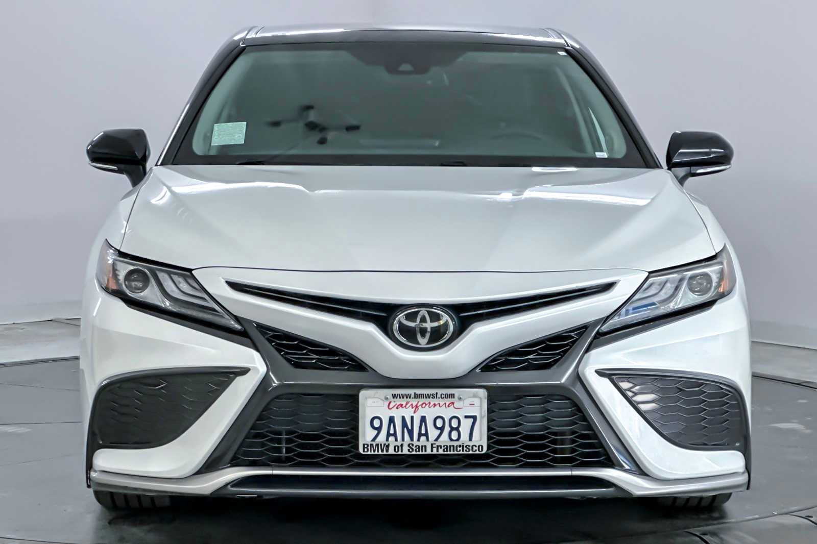 Thumbnail: 2022 Toyota Camry - 10