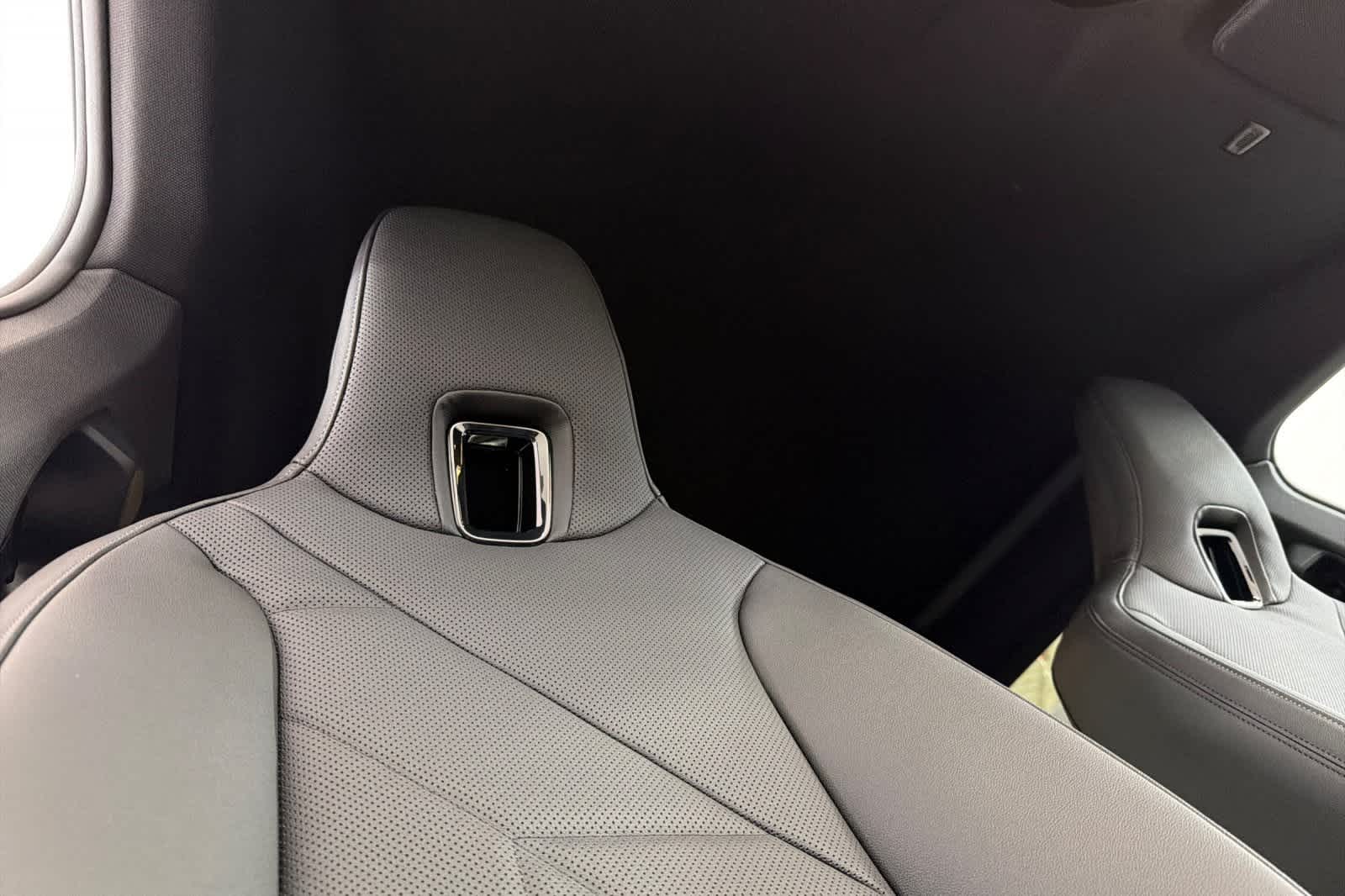 Thumbnail: 2026 BMW iX - 17