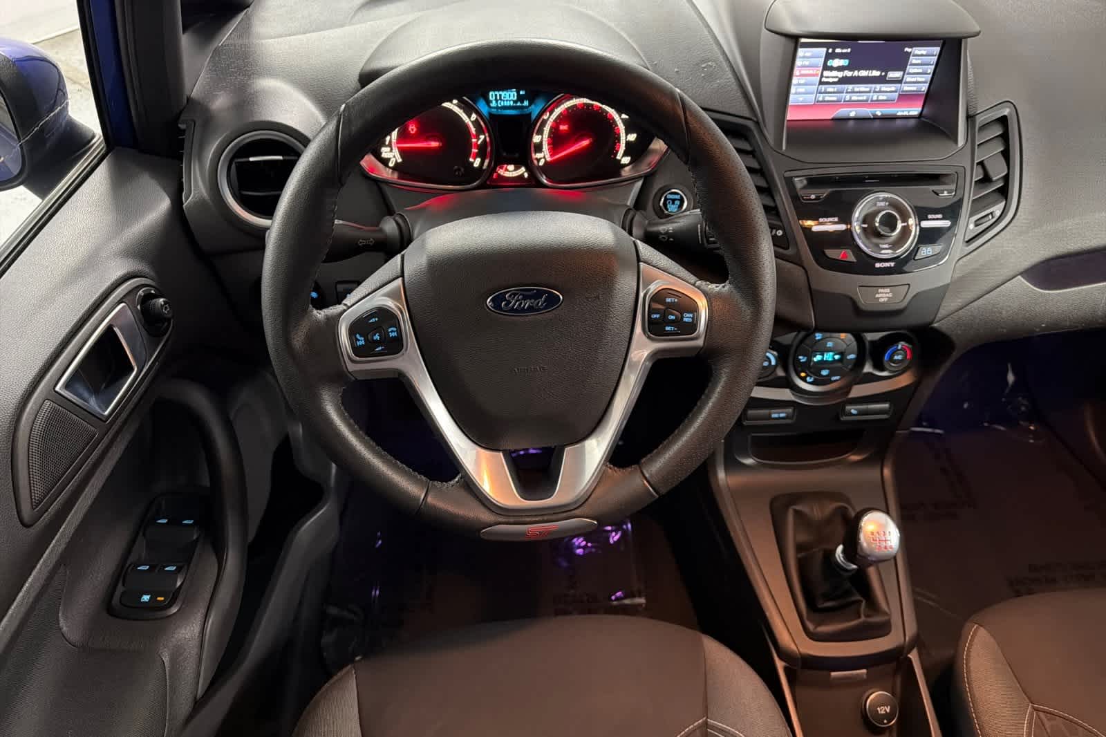 Thumbnail: 2014 Ford Fiesta - 14