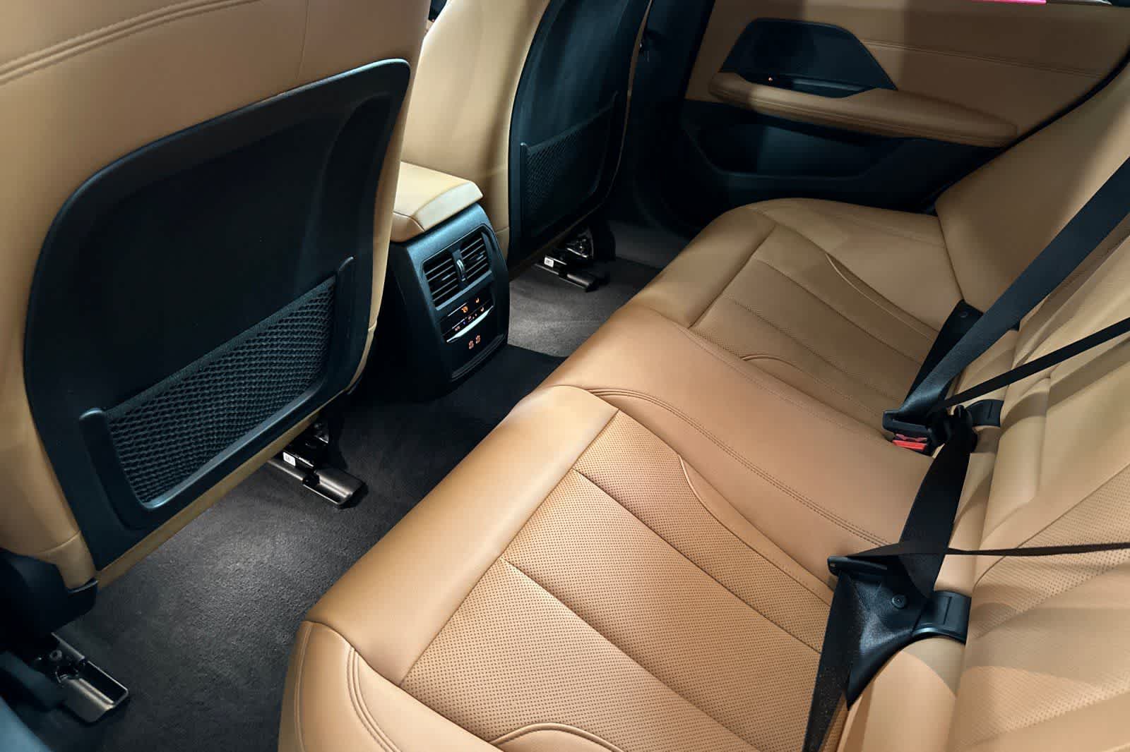 Thumbnail: 2023 BMW i4 - 4