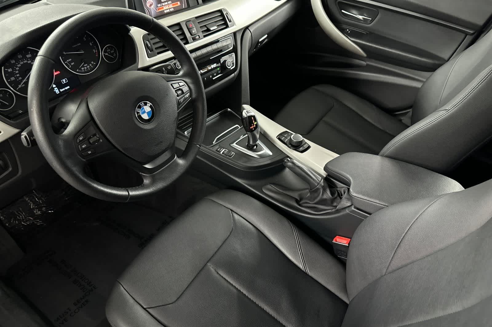 Thumbnail: 2016 BMW 3 Series - 11