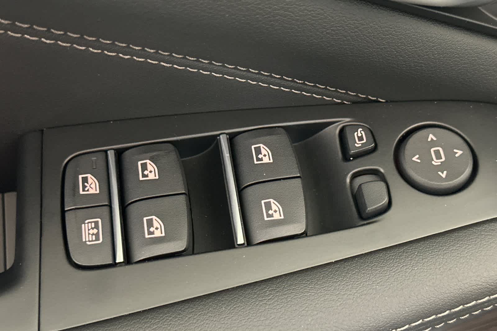Thumbnail: 2026 BMW X7 - 13