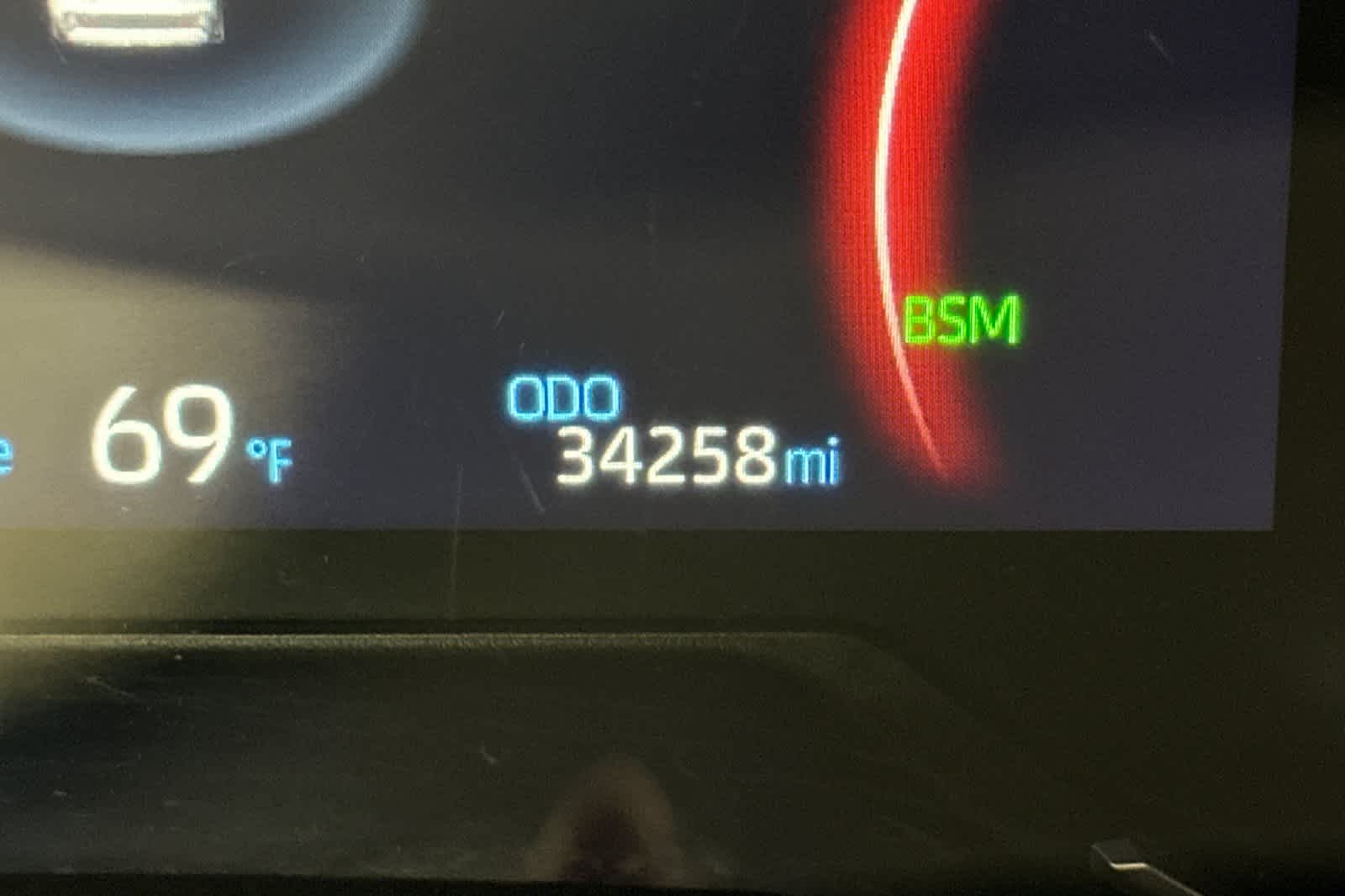 2024 Toyota RAV4 XLE 25
