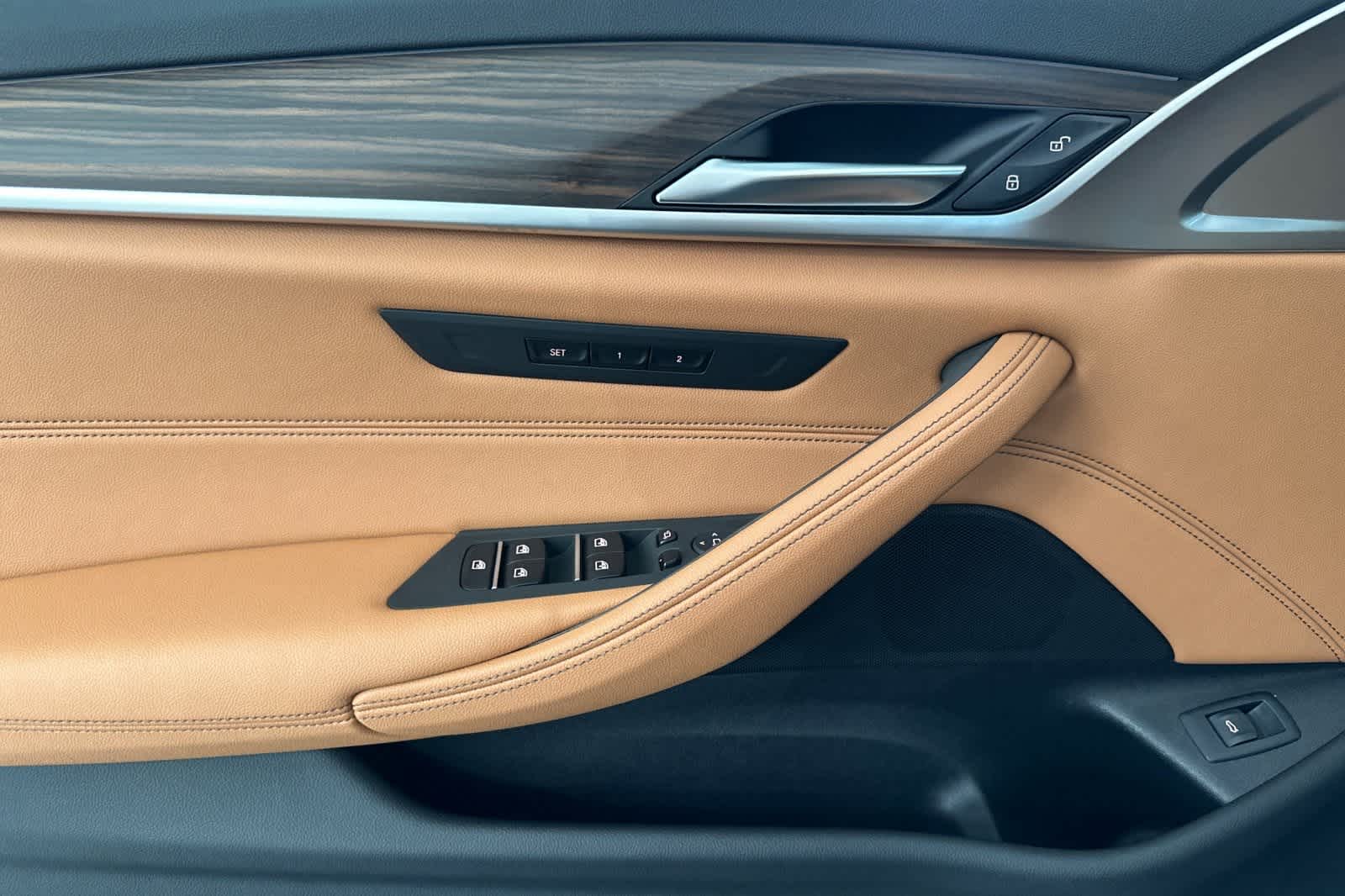 Thumbnail: 2023 BMW 5 Series - 12