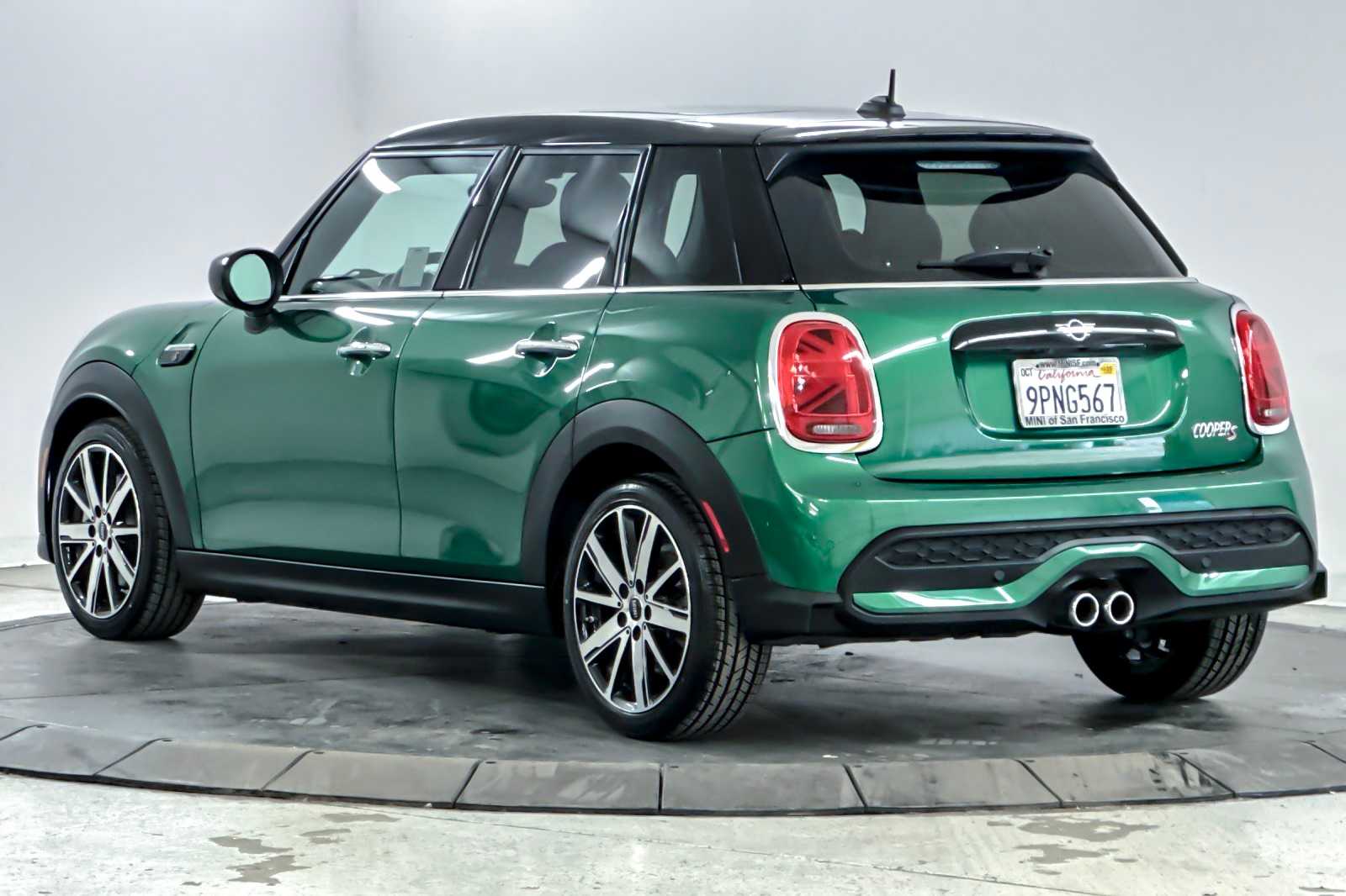 Thumbnail: 2023 MINI Cooper Hardtop - 6
