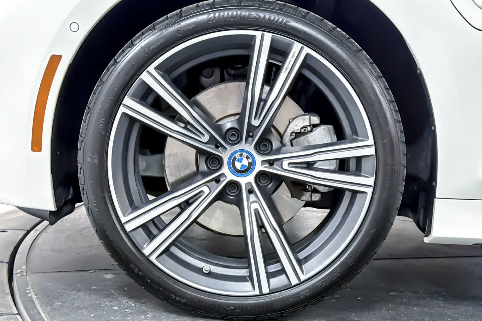 Thumbnail: 2023 BMW 3 Series - 26