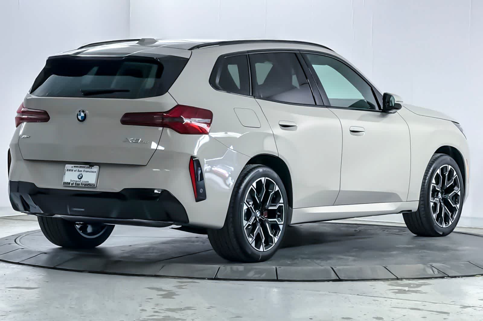 Thumbnail: 2026 BMW X3 - 2