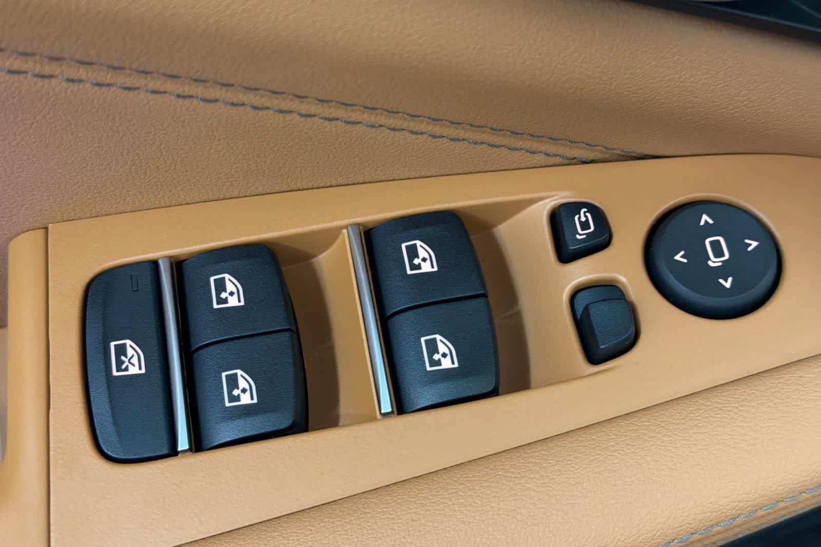 Thumbnail: 2026 BMW X5 - 13