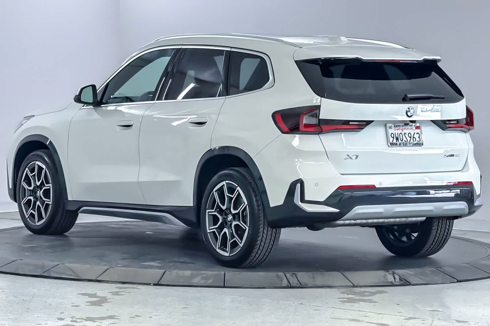 Thumbnail: 2026 BMW X1 - 6