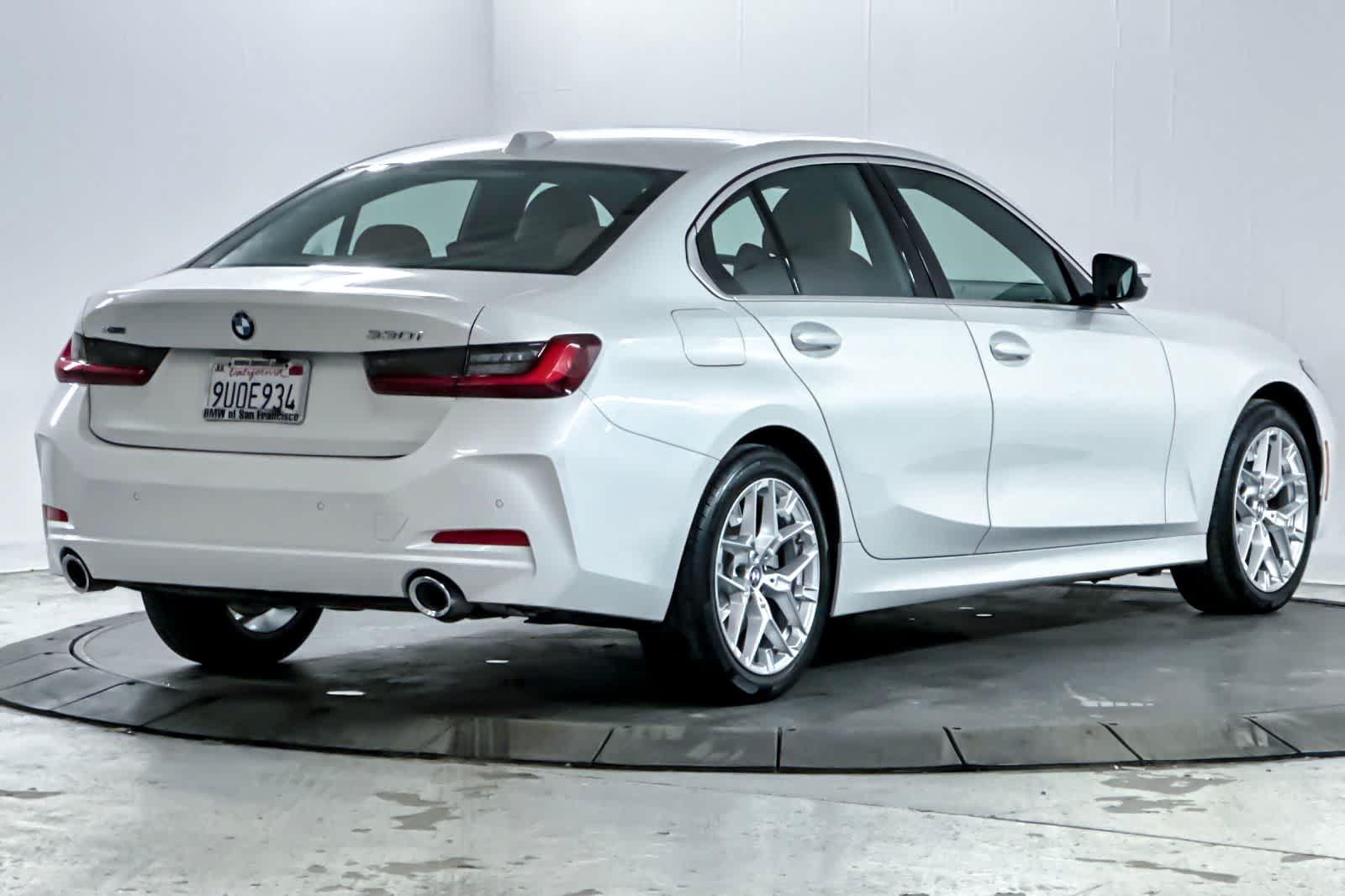 Thumbnail: 2025 BMW 3 Series - 2