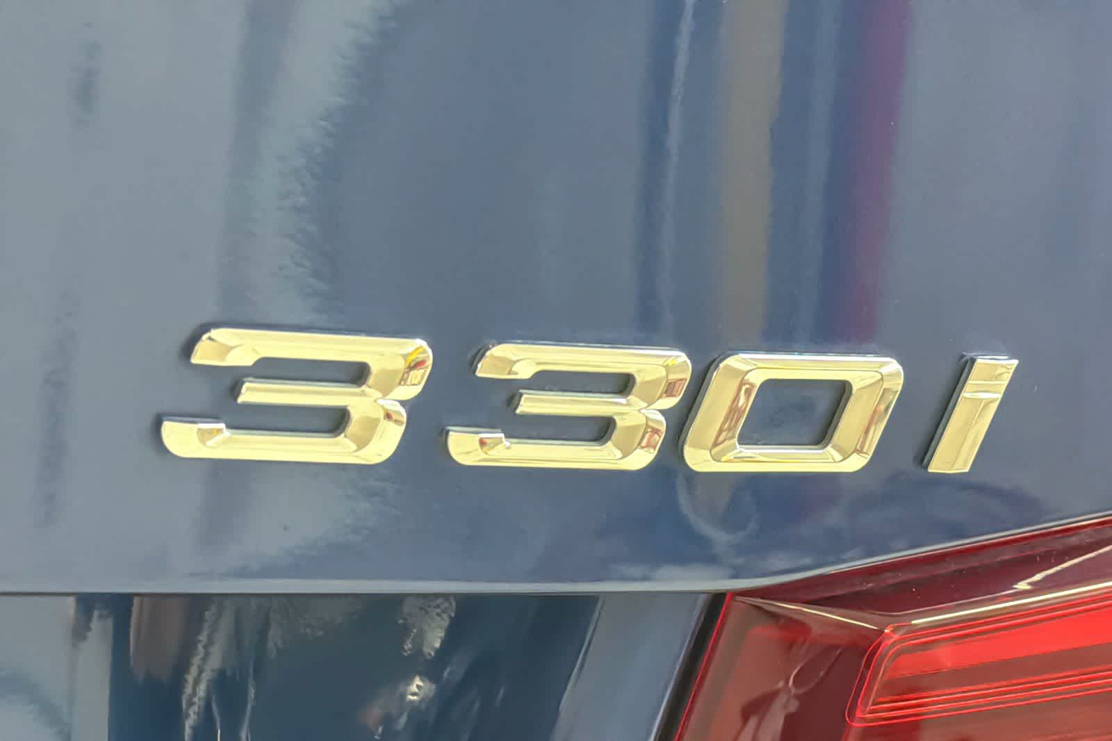Thumbnail: 2018 BMW 3 Series - 27