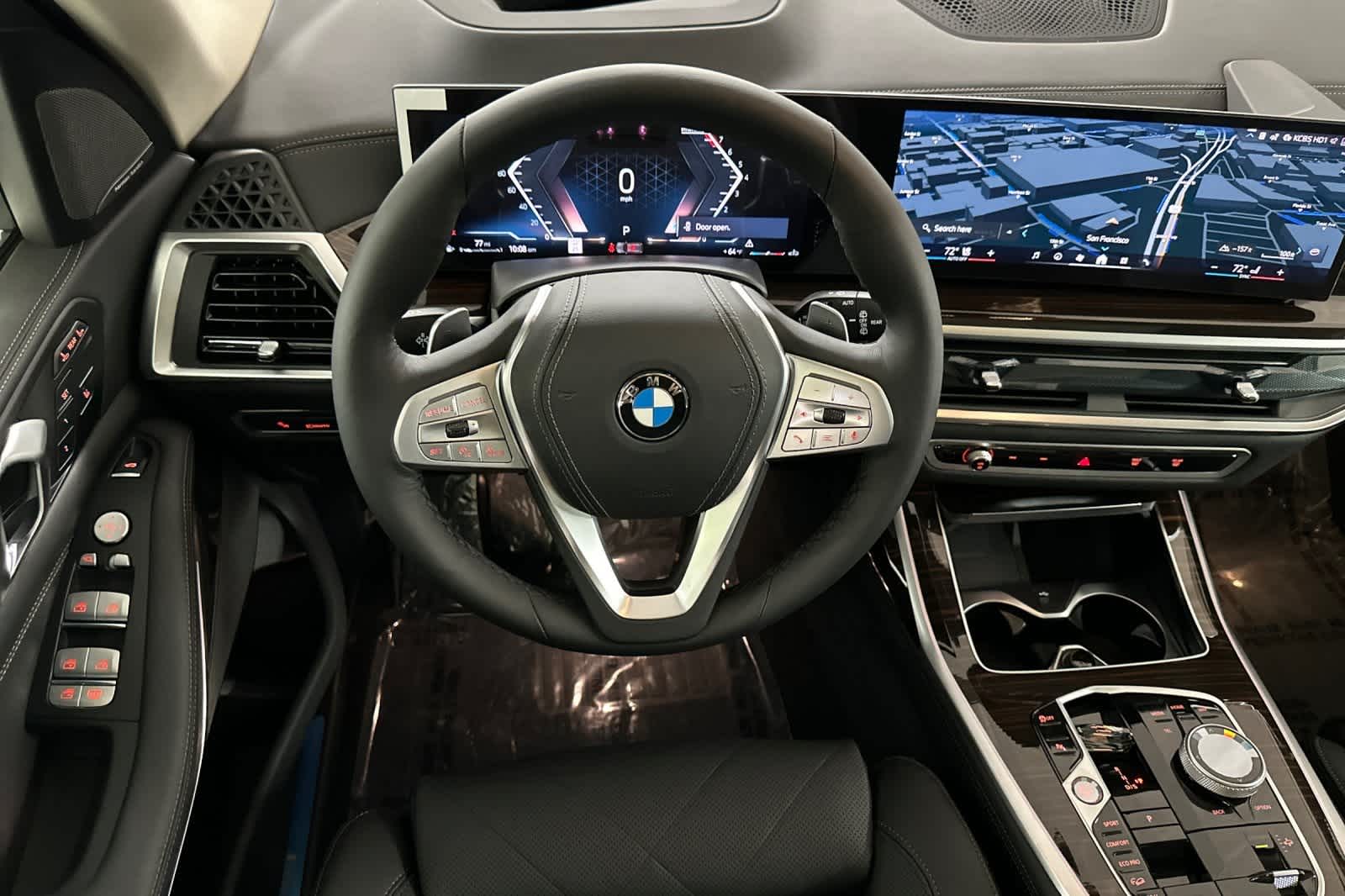Thumbnail: 2026 BMW X7 - 14