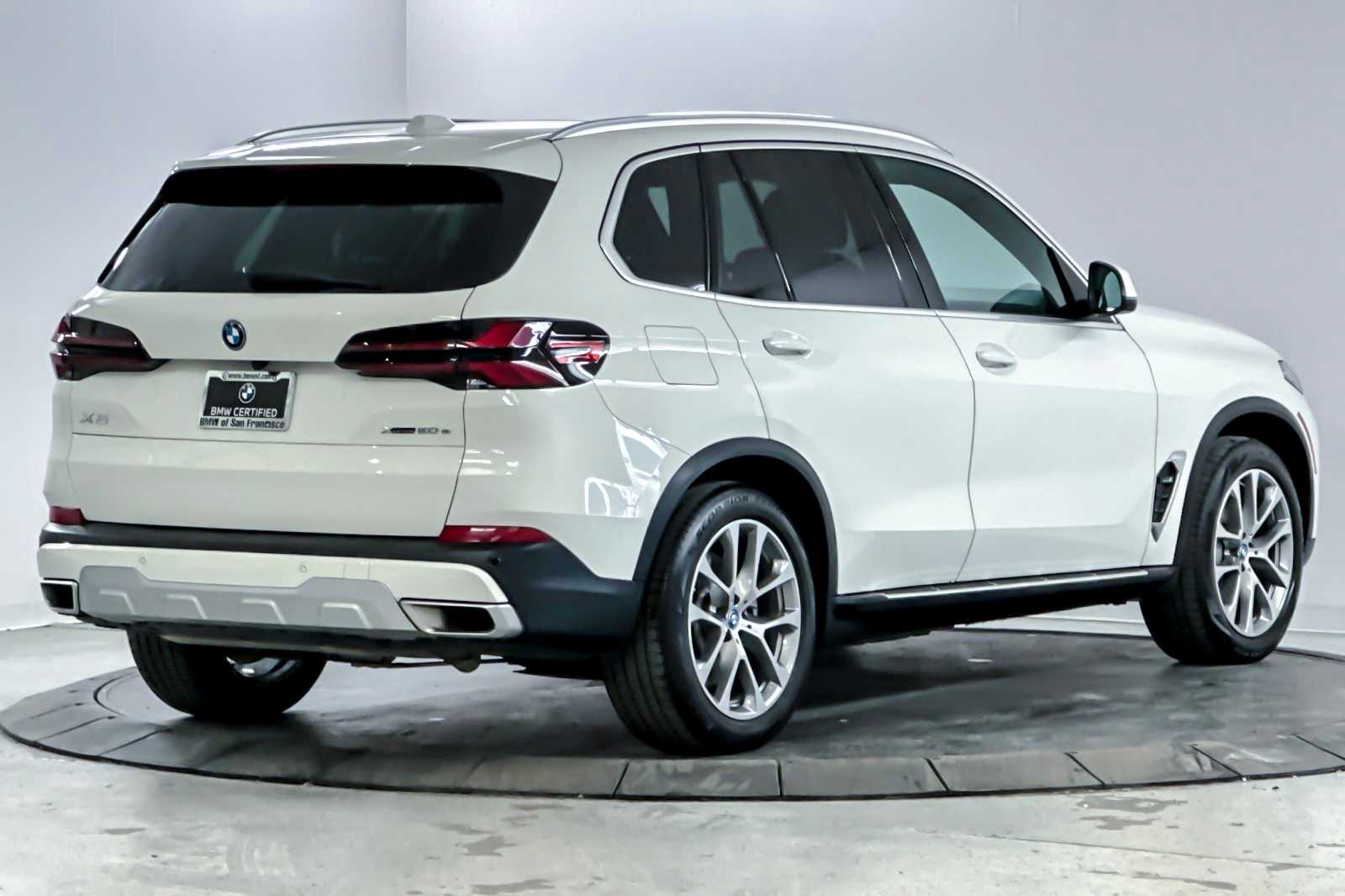 Thumbnail: 2024 BMW X5 - 2