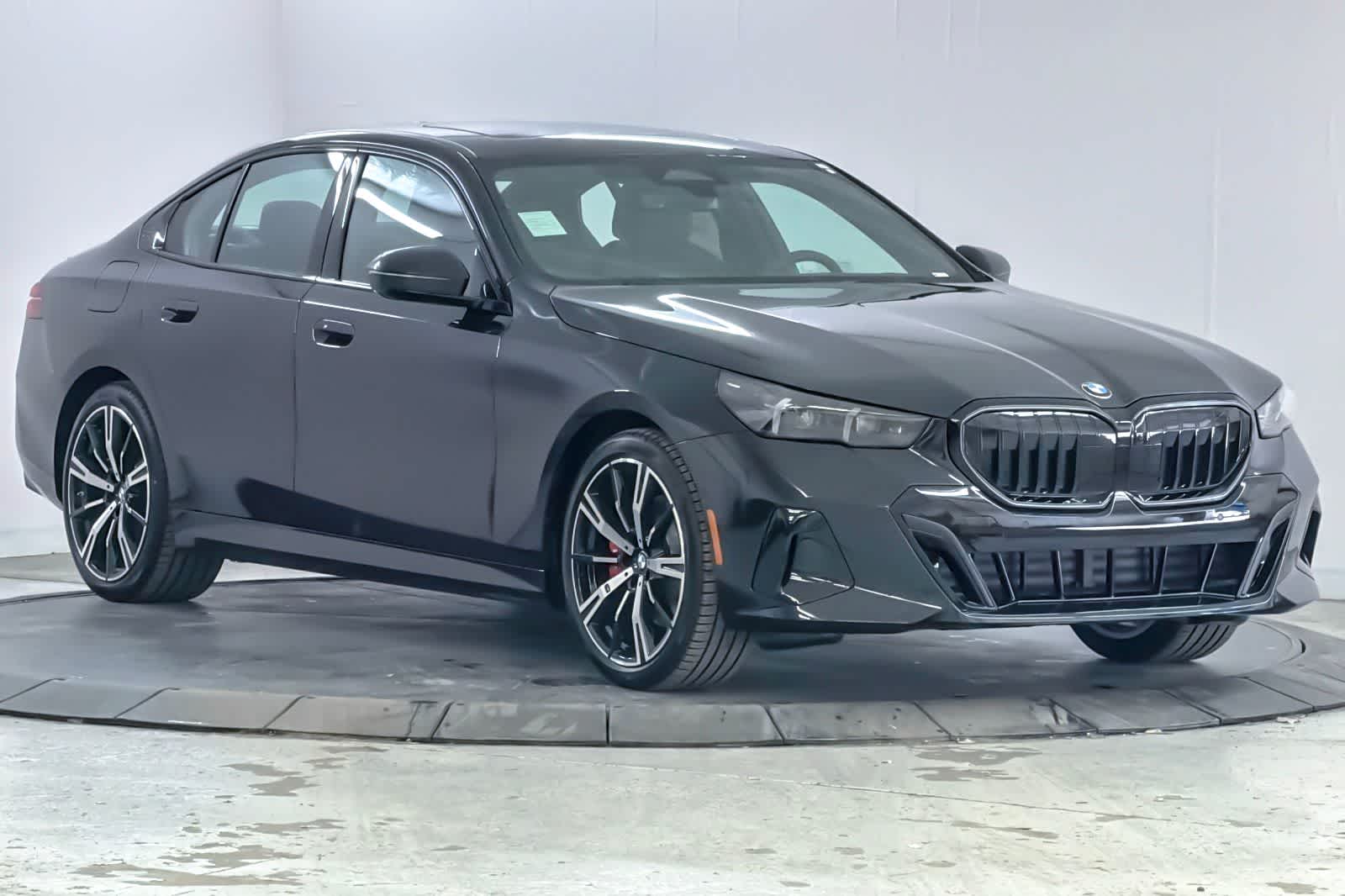 Thumbnail: 2026 BMW 5 Series - 9