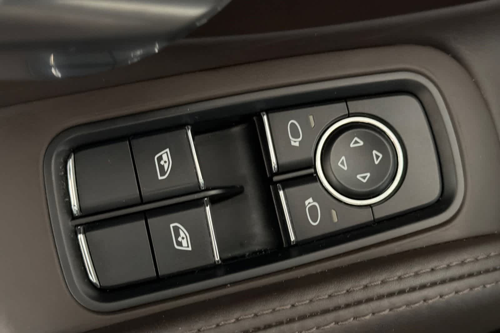 Thumbnail: 2018 Porsche 911 - 13