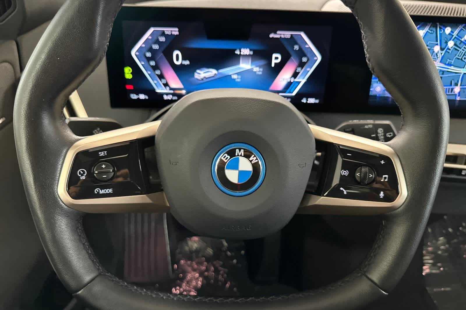 Thumbnail: 2022 BMW iX - 24