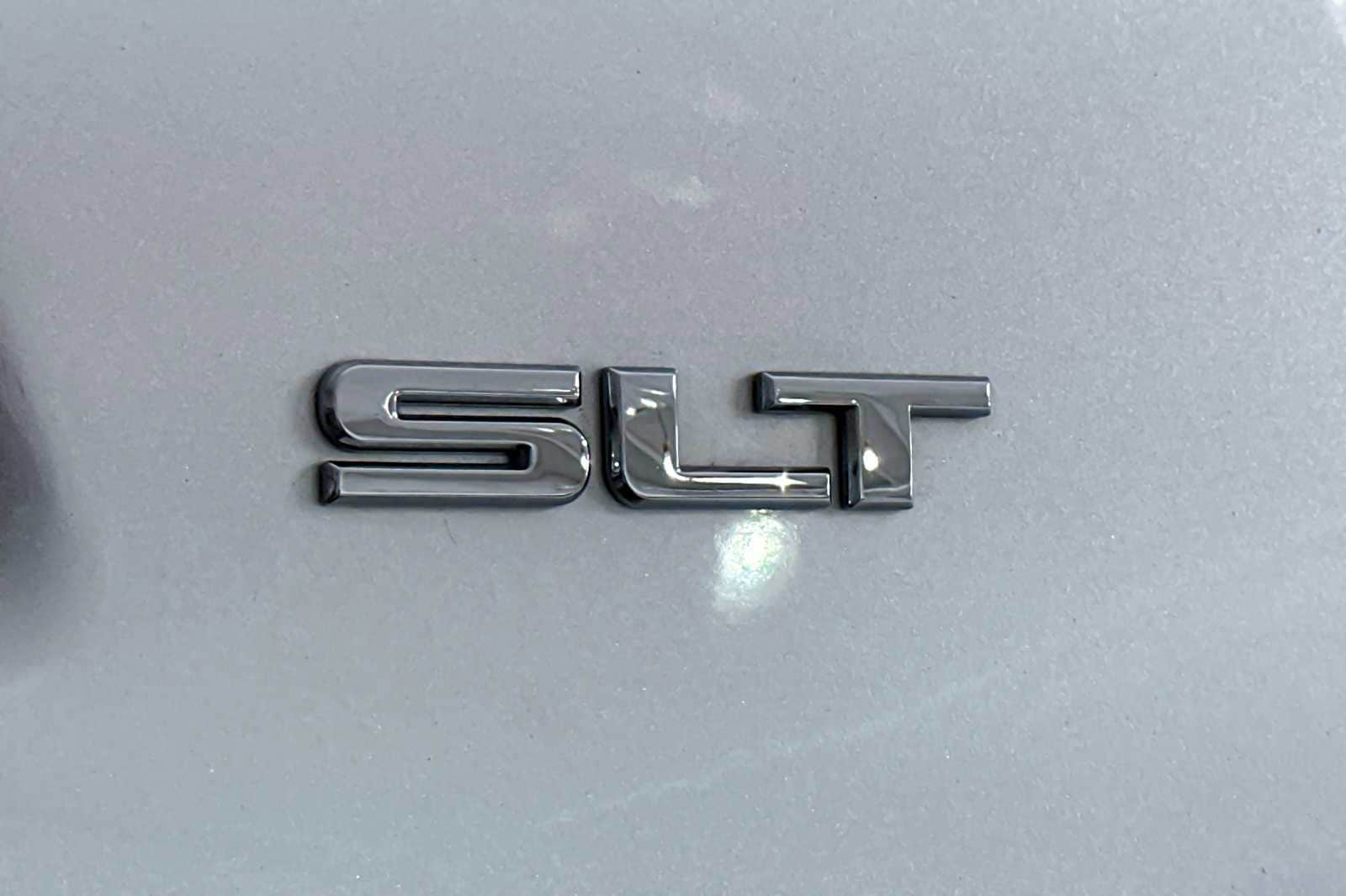 Thumbnail: 2014 GMC Acadia - 26