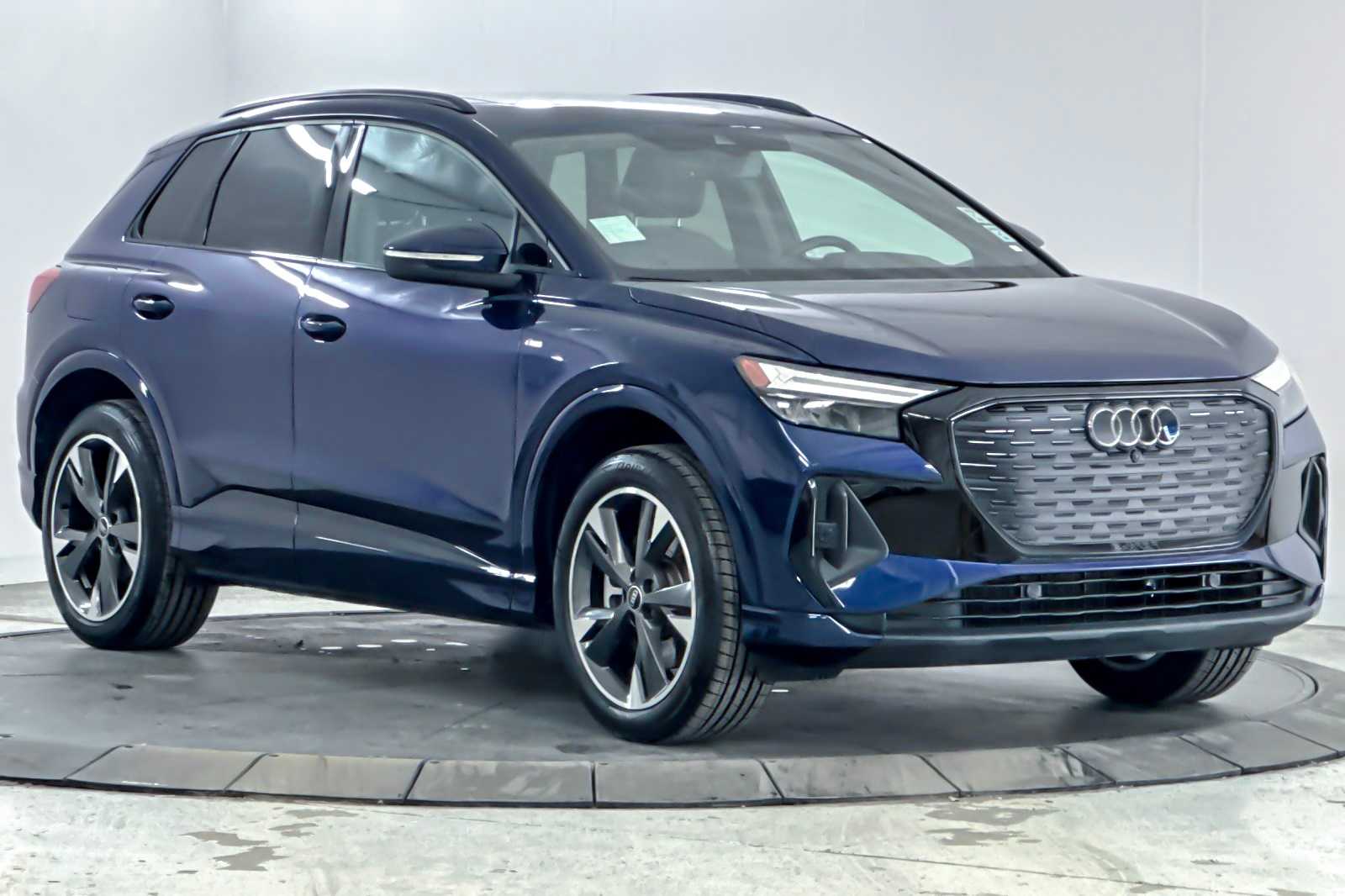 Thumbnail: 2024 Audi Q4 e-tron - 9