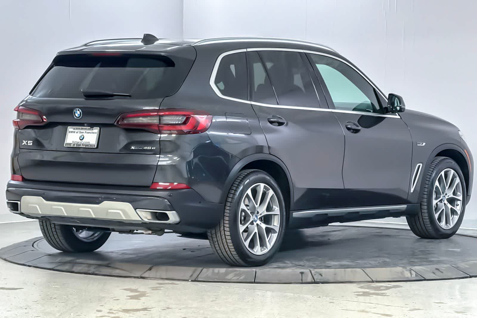 Thumbnail: 2023 BMW X5 - 2