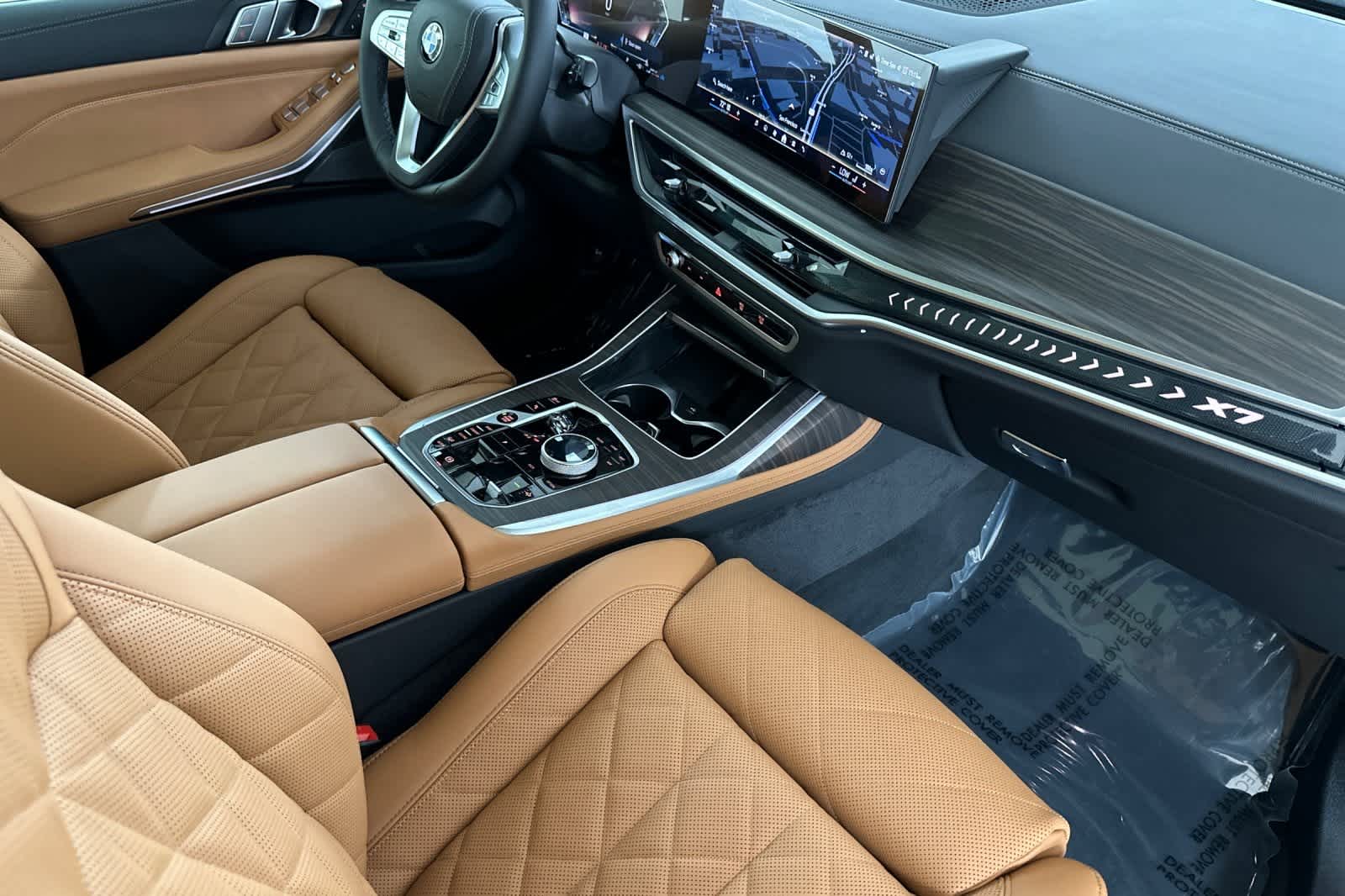 Thumbnail: 2026 BMW X7 - 16