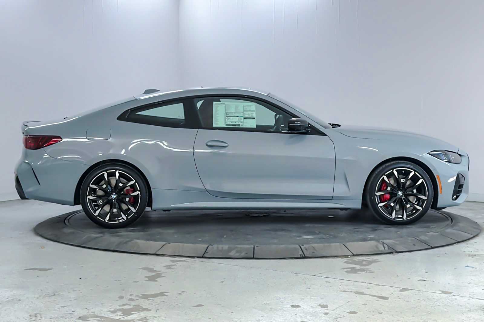 Thumbnail: 2026 BMW 4 Series - 8