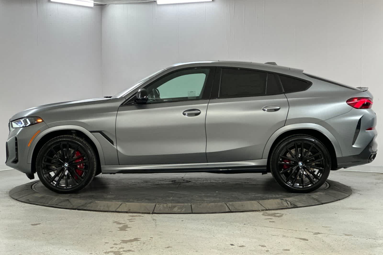 2026 BMW X6 M60i 5