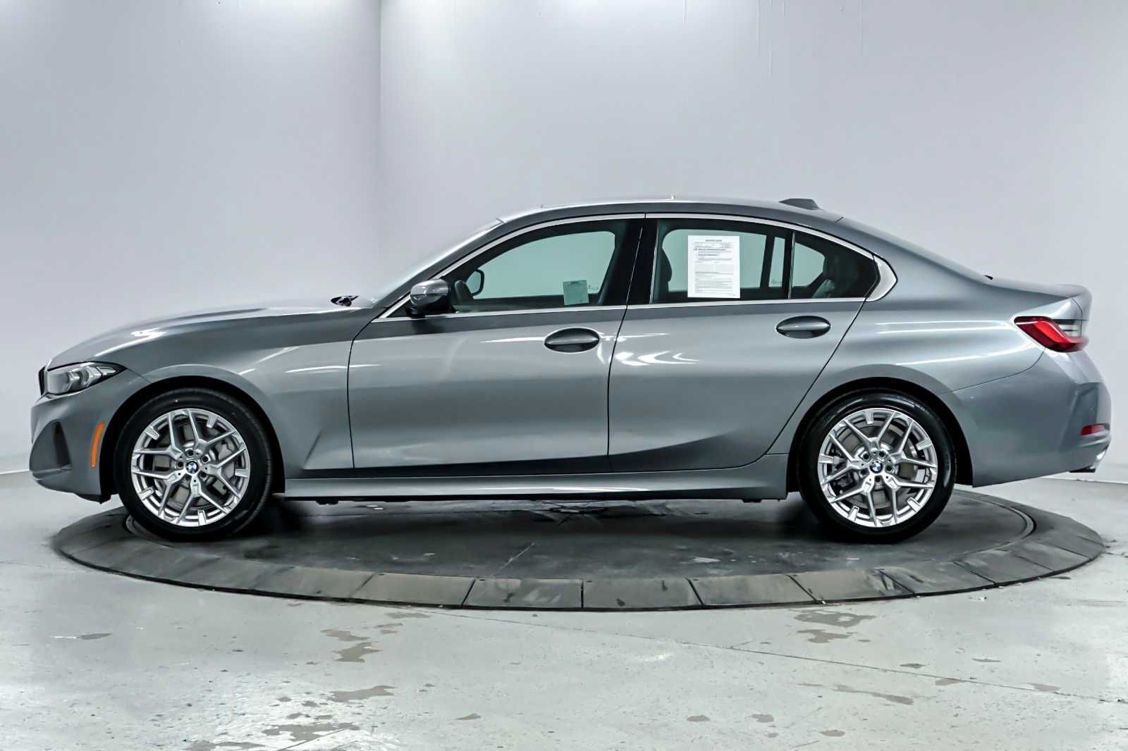 Thumbnail: 2025 BMW 3 Series - 5