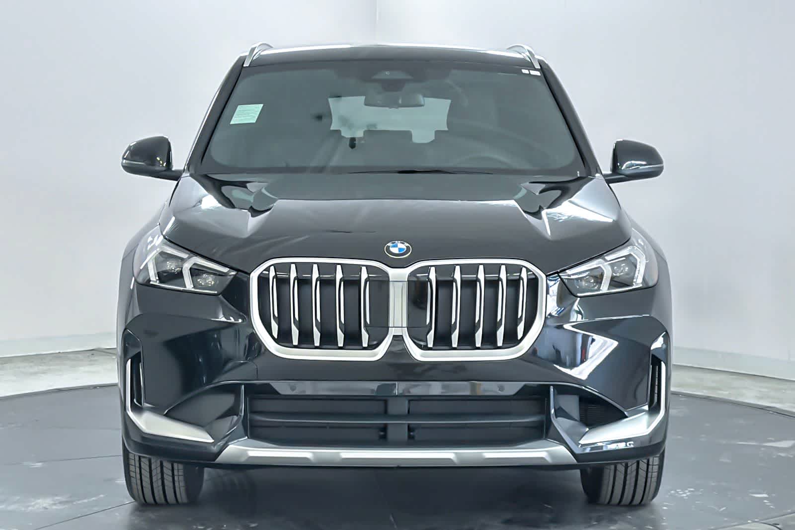 Thumbnail: 2026 BMW X1 - 10
