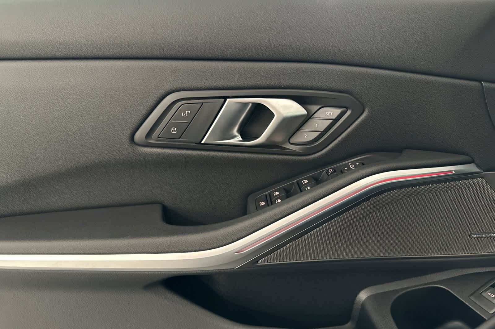 Thumbnail: 2026 BMW 3 Series - 12