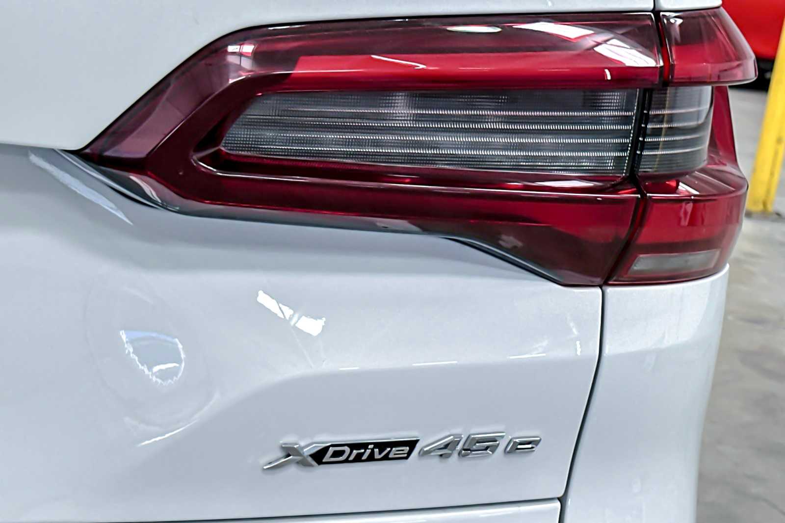 Thumbnail: 2022 BMW X5 - 28