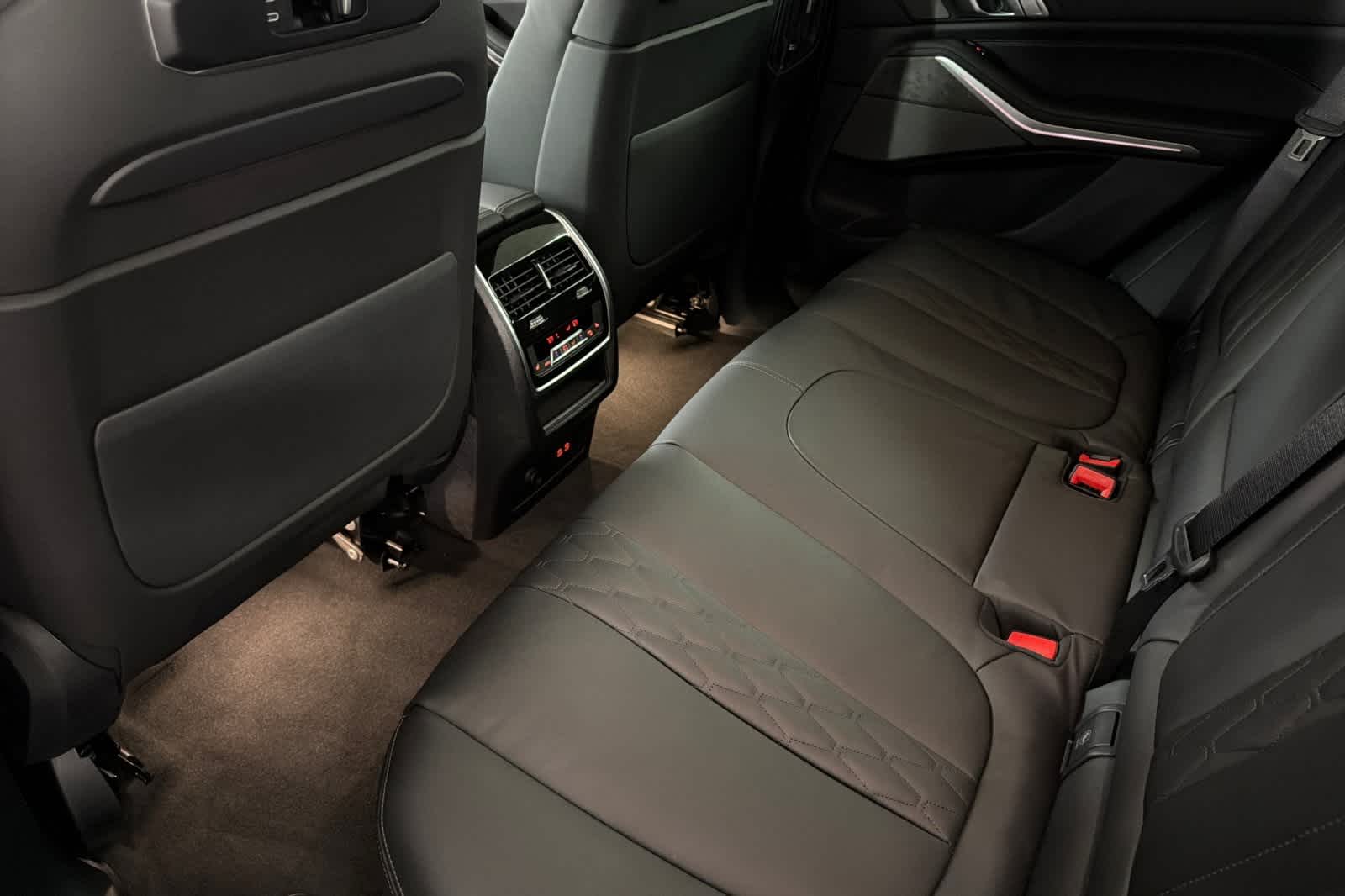 Thumbnail: 2026 BMW X5 - 4