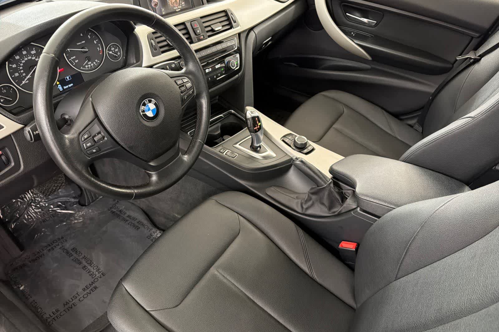 Thumbnail: 2016 BMW 3 Series - 11
