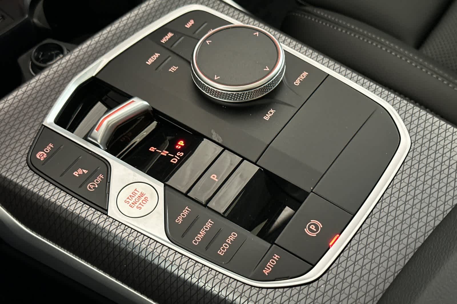 Thumbnail: 2026 BMW 3 Series - 21