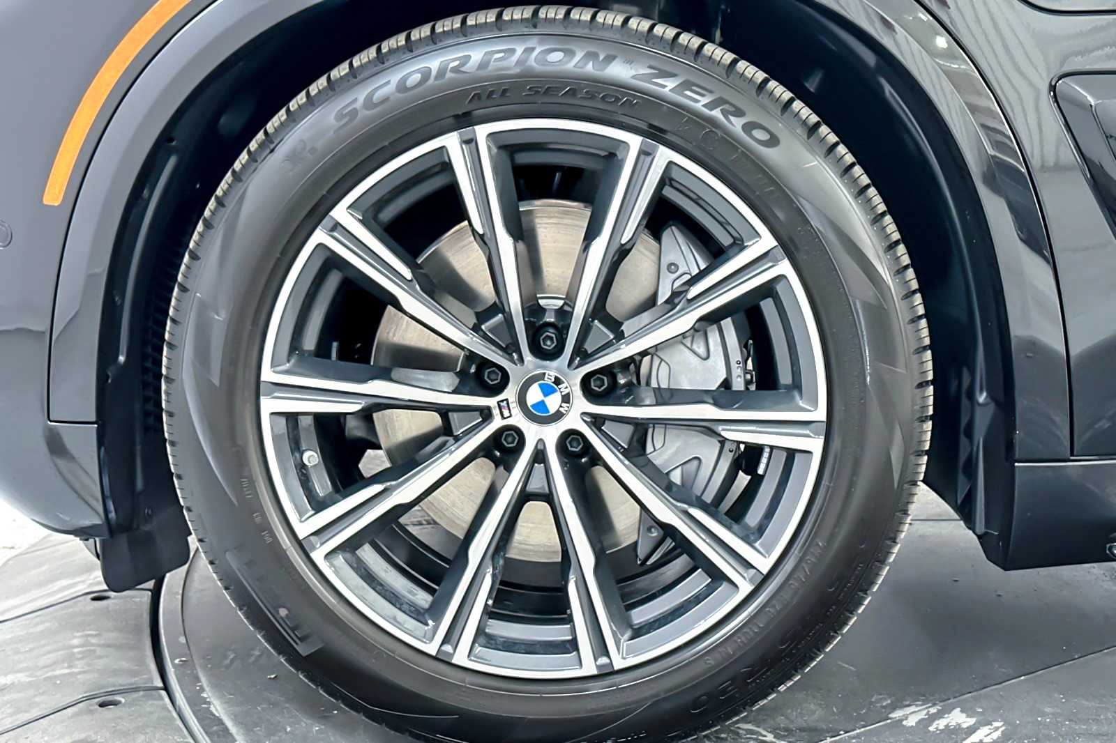 Thumbnail: 2026 BMW X5 - 25