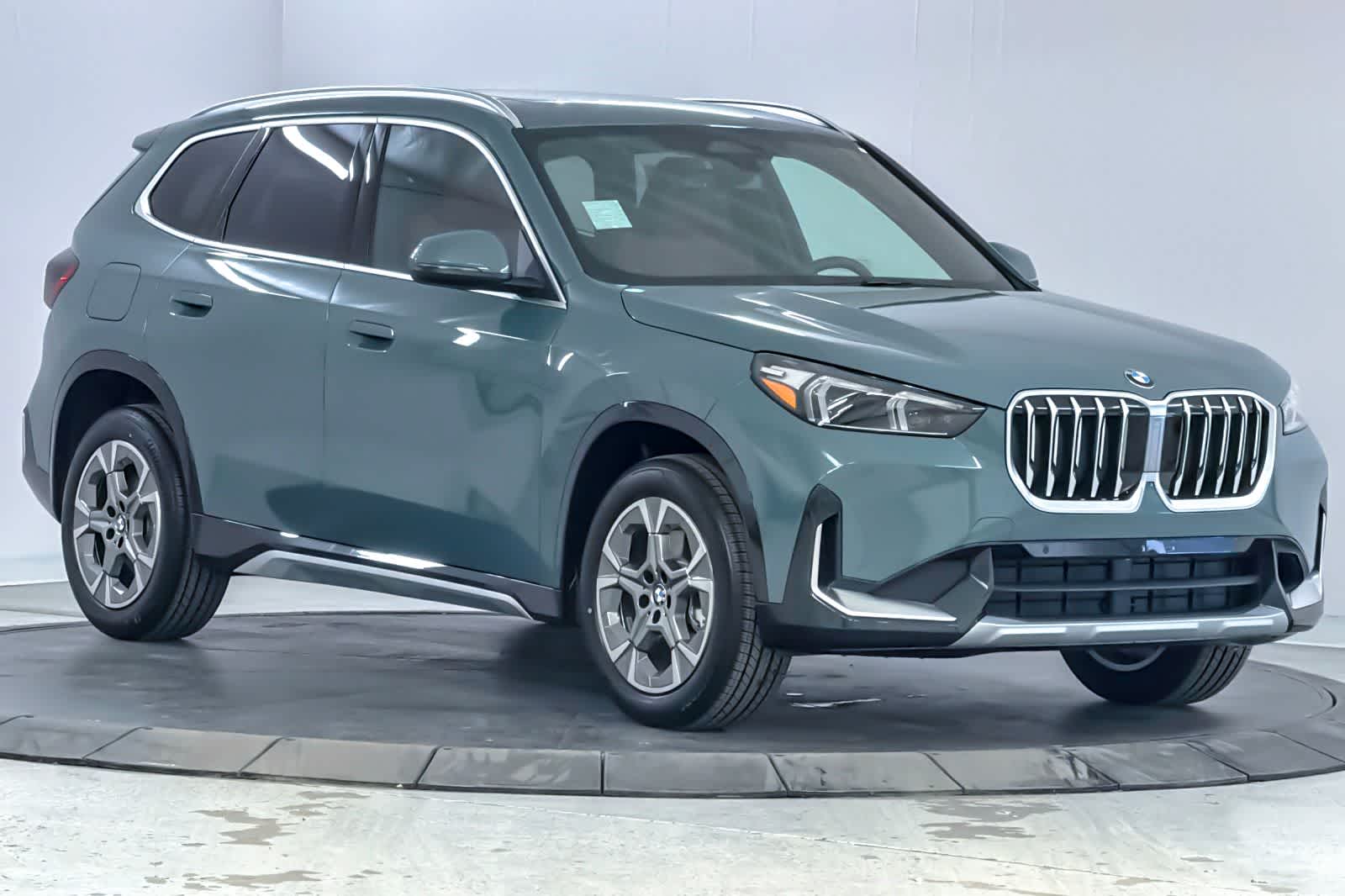 Thumbnail: 2026 BMW X1 - 9