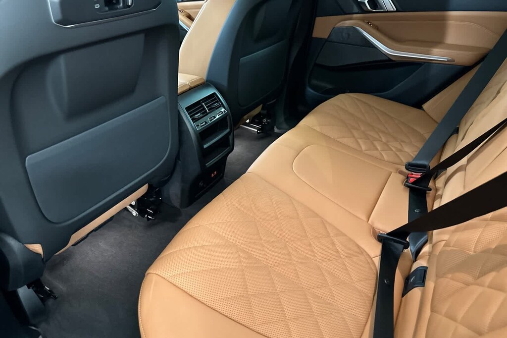 New 2026 BMW X5 xDrive40i SUV