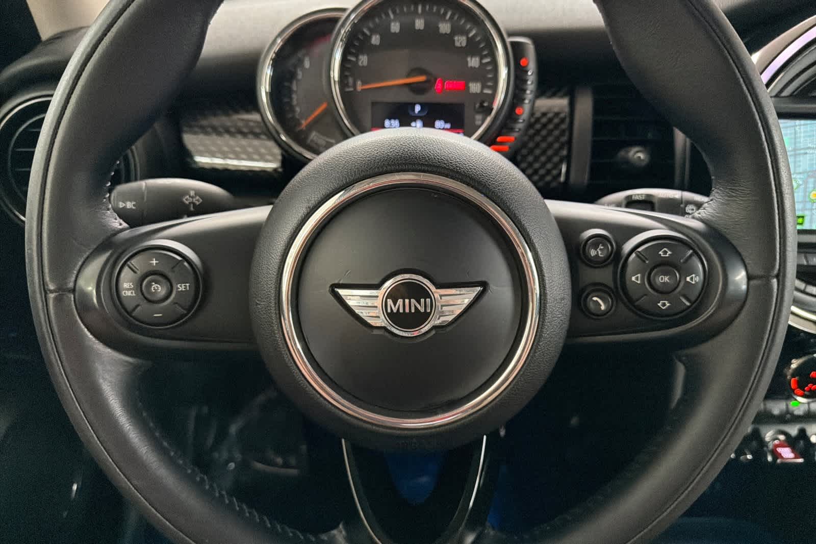 Thumbnail: 2016 MINI Cooper Hardtop - 23