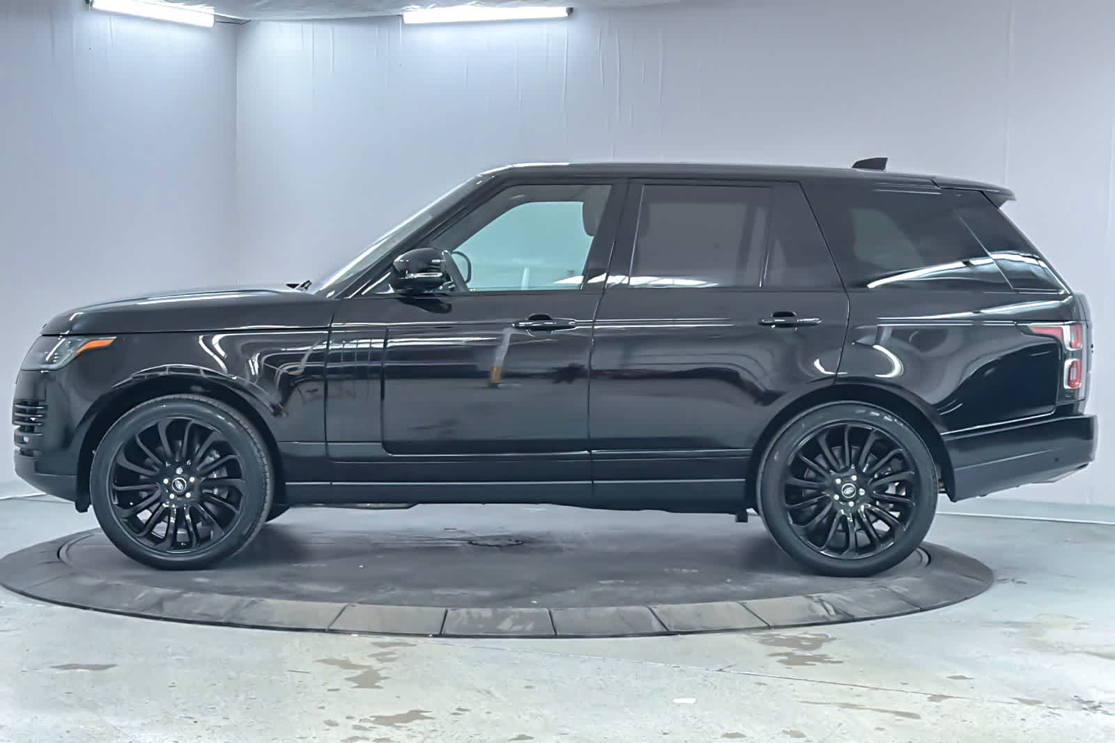 Thumbnail: 2022 Land Rover Range Rover - 5
