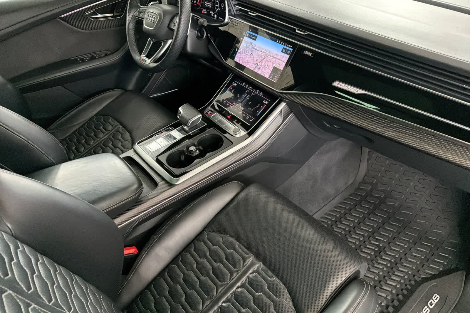Thumbnail: 2022 Audi RS Q8 - 16