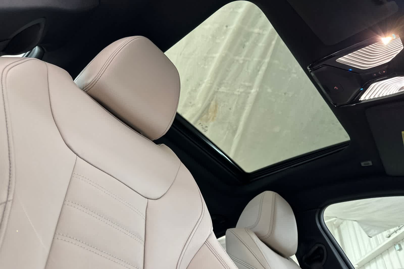 Thumbnail: 2025 BMW i4 - 16