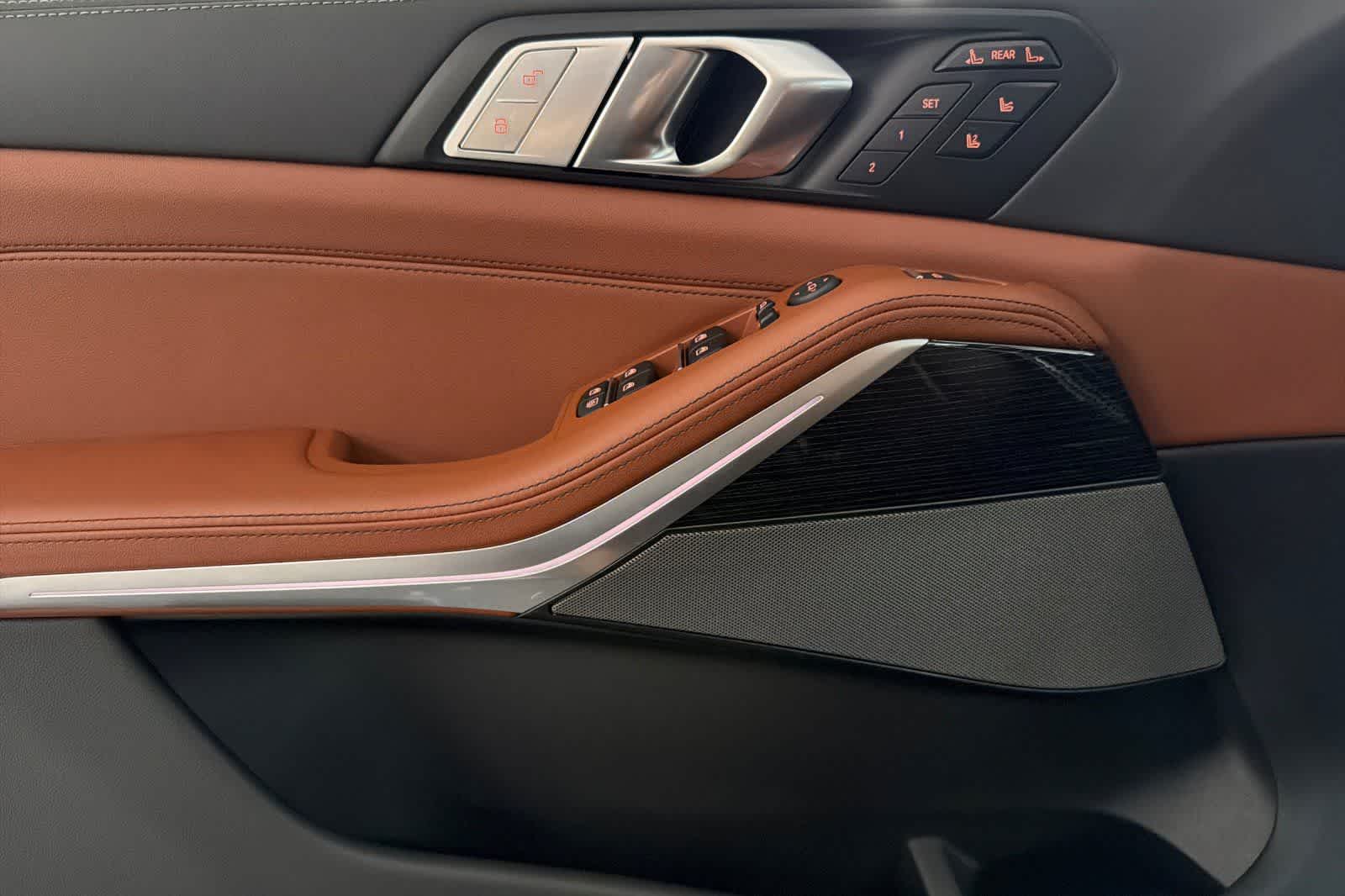 Thumbnail: 2027 BMW X7 - 12