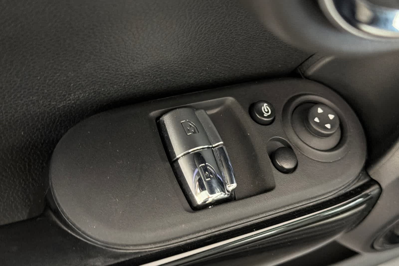 Thumbnail: 2023 MINI Cooper Hardtop - 13