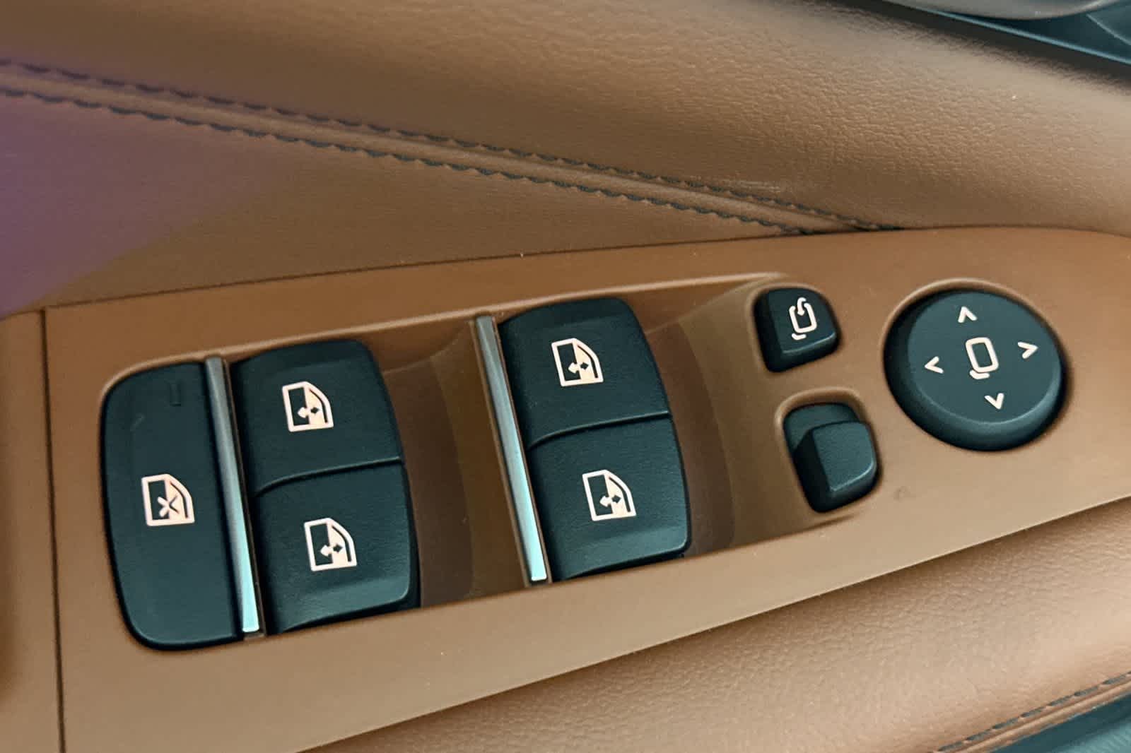 Thumbnail: 2025 BMW X5 - 13