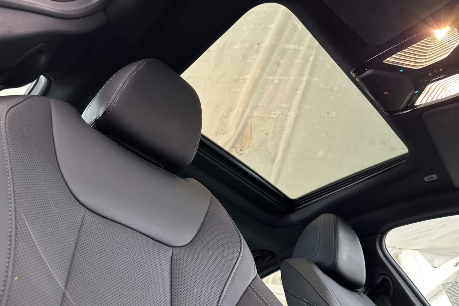 Thumbnail: 2023 BMW i4 - 16