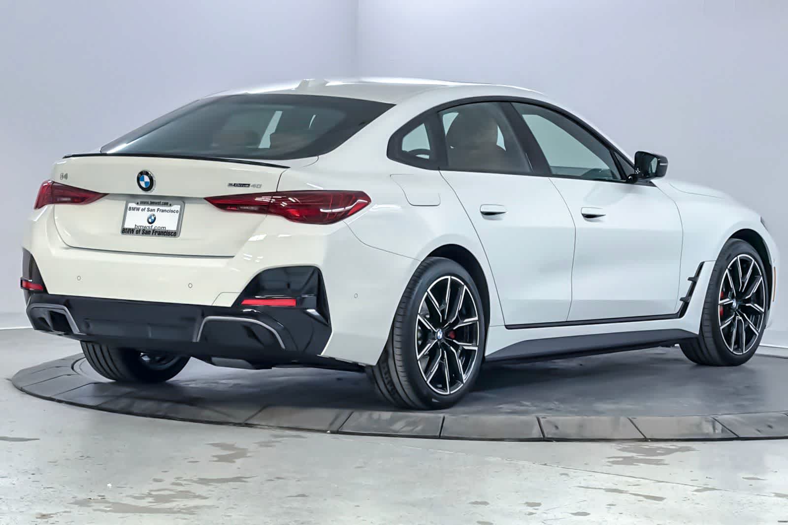 Thumbnail: 2026 BMW i4 - 2