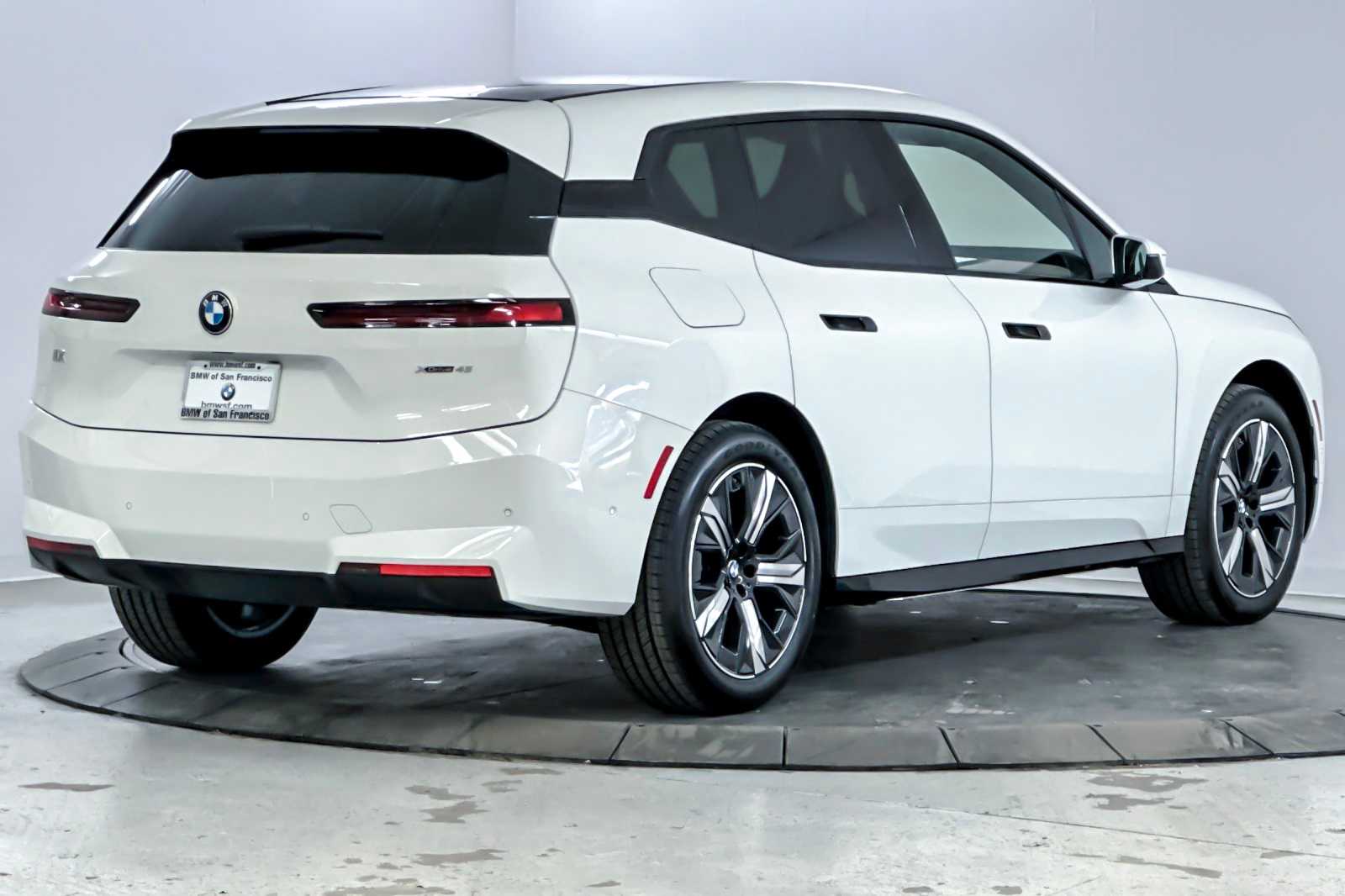 Thumbnail: 2026 BMW iX - 2