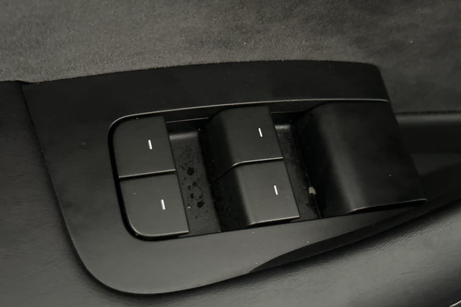 Thumbnail: 2023 Tesla Model 3 - 13