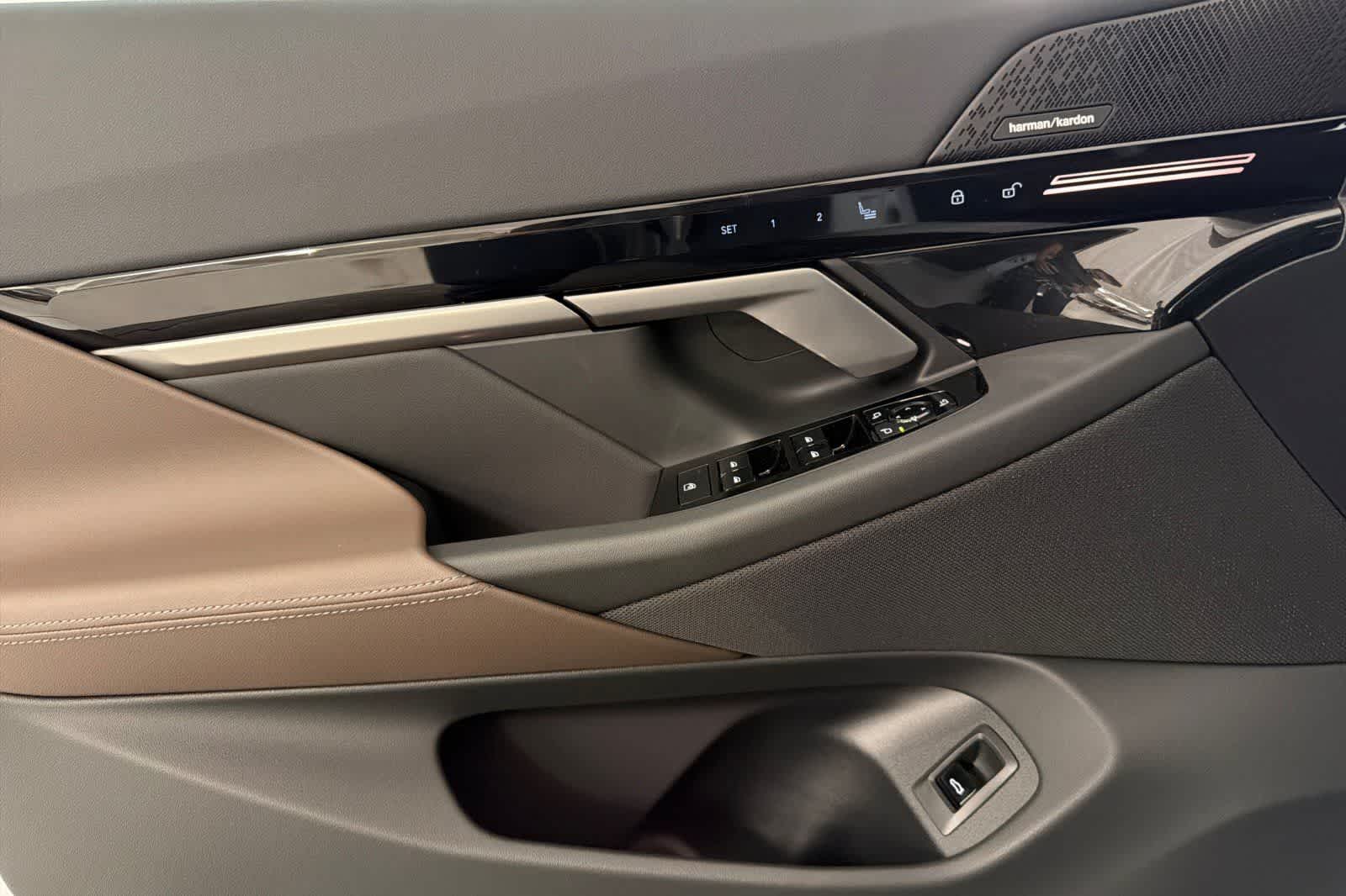 Thumbnail: 2026 BMW 5 Series - 12